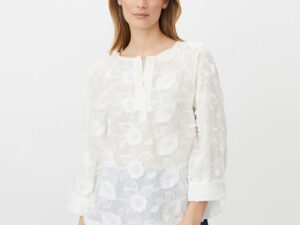 Ma Brenya en söt bomullstopp med broderade blommor från "Masai".
