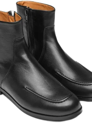 Playboy Footwear Margot svart läderboots till dam.